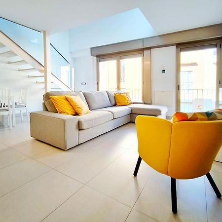 Moderno Apartamento Duplex En Terrassa Centro Exterior foto